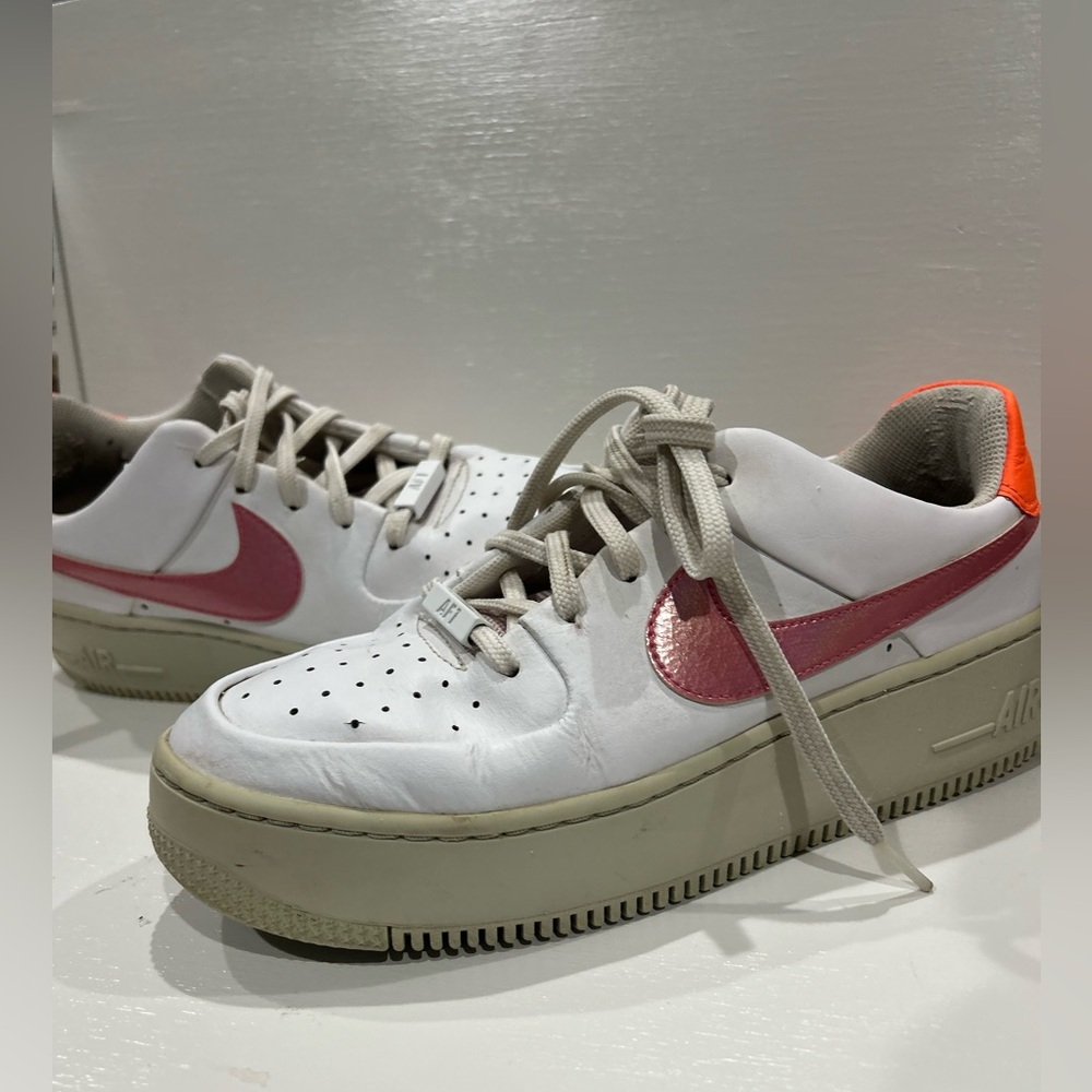 Nike Air Force 1 Women's White and Pink Sneakers with Orange Heel